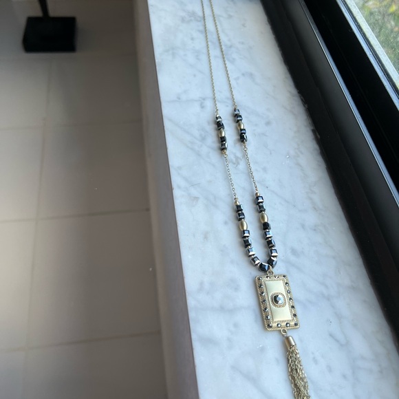 DECORATIVE GOLD TONE LONG NECKLACE WITH CRYSTALS and RHINESTONES and BEADS - Picture 7 of 10